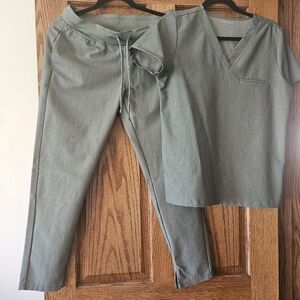 Green Women's Pants & Top Set